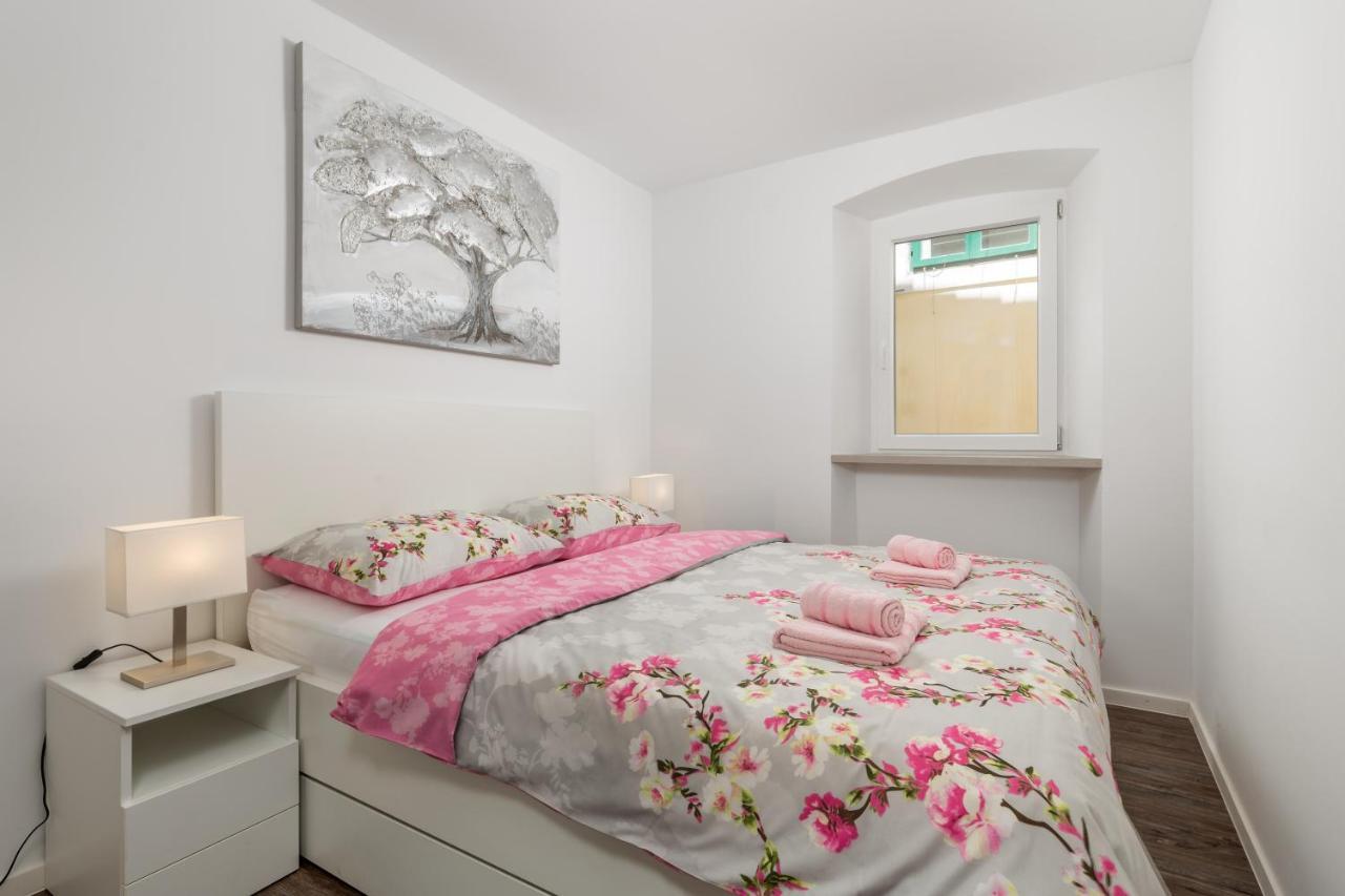 Central Apartments Dalmatina ริเยกา ภายนอก รูปภาพ